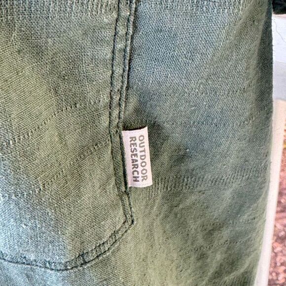 Outdoor Research Weisse Short Sleeve Button Up Shirt. Olive Green. Size XL. - Picture 4 of 8